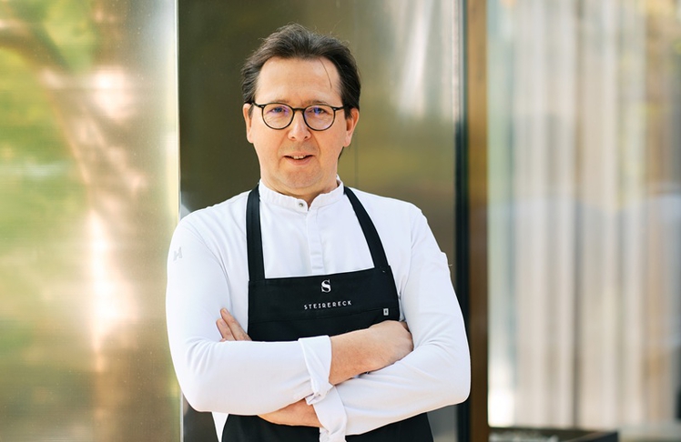 "Erfolg hat im wahrsten Sinne des Wortes viele Gesichter", sagt Heinz Reibauer - und die meisten dürfte er im Steirereck bereits kennengelernt haben