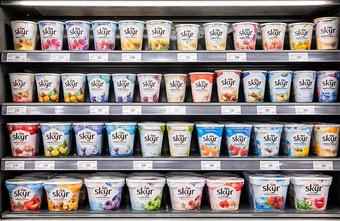 Skyr-Mangel bei Rewe, Edeka & Co: Warum TikTok das Kühlregal leert
