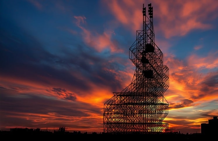 Hat Potential zum Wahrzeichen der Neusser Landesgartenschau: Die Kunstinstallation "Asa Nisi Laga" dient als "30 Meter hohe, monumentale und begehbare Landmarke" und bis nach Düsseldorf sichtbarer Ankerpunkt am Rhein. Auf zehn Metern Höhe befindet sich eine Aussichtsplattform
