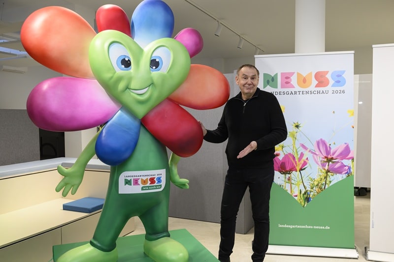 Jacques Tilly zeichnet für das Maskottchen zur Landesgartenschau verantwortlich (Bild: Landesgartenschau Neuss 2026 GmbH & Wolfang Walter)