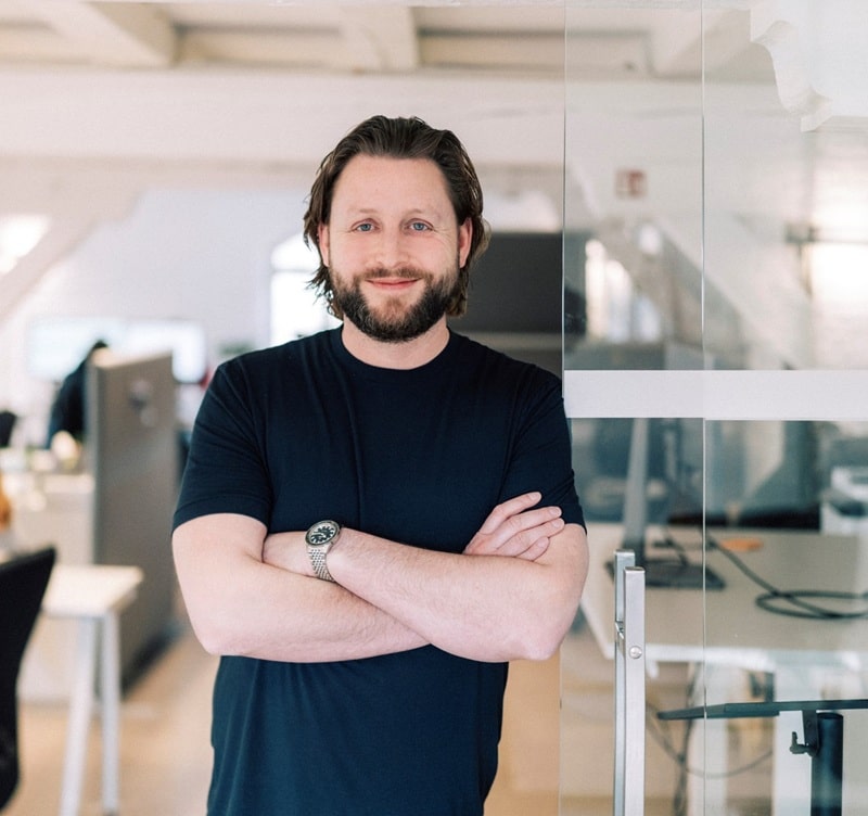 Tim Böker ist Chief Growth Officer der Ydeon Group, unter deren Dach Gartenhaus.com firmiert. Dort ist Böker CEO (Bild: Ydeon Group)