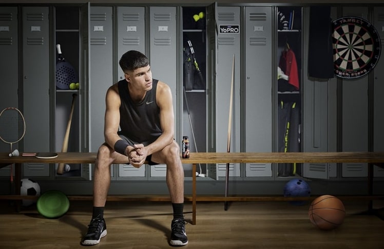 Basketball, Baseball, Darts, Fußball oder doch Billard? Für die #BeatThePRO-Challenge wird Tennis-Koryphäe Carlos Alcaraz seine Komfortzone verlassen