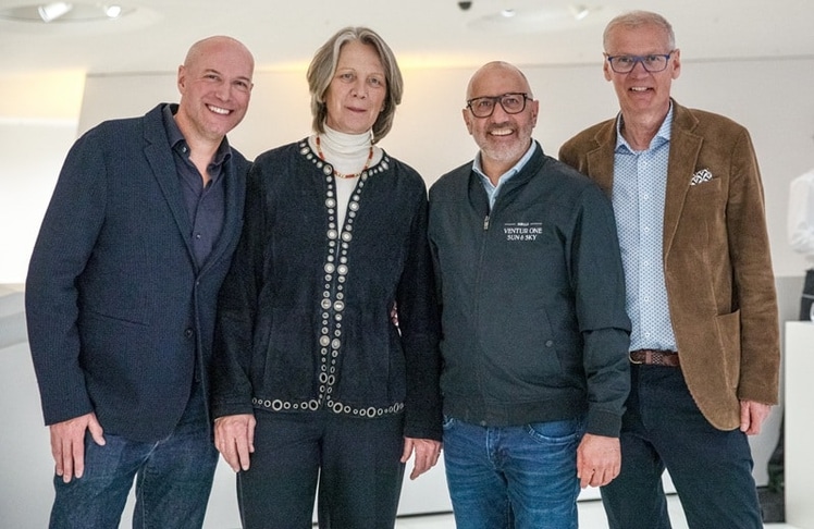 Henning Rieseler (Studio F. A. Porsche), Gabriella Pape (Königliche Gartenakademie Berlin), Andreas
Kraler (Hella) und Moderator Günther Jauch beim Ventur-Launch am Montag, 20. April 2026 im Porsche Museum Stuttgart