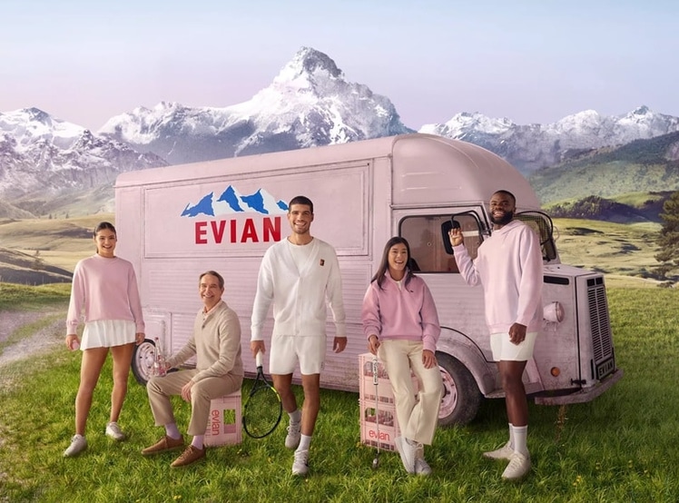 evian feiert 200 Jahre mit Jeff Koons, Caro Daur und globalem Star-Aufgebot in Évian-les-Bains