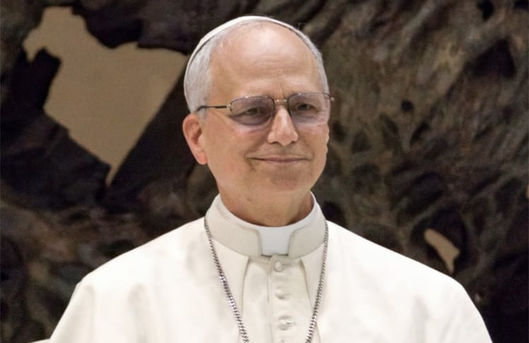 Papst Leo XIV stammt ursprünglich aus Chicago - einer Stadt, die stark mit Basketball-, Hip-Hop- und Sneakerkultur verbunden wird. © Wiki Commons, Edgar Beltram, The Pillar