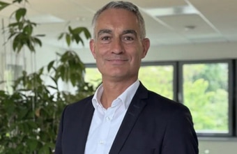 Personalie: César Flores Rodríguez