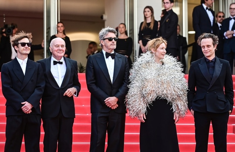Kameramann Łukasz Żal, Hanns Zischler (Thomas Mann), Regisseur Paweł Pawlikowski, Sandra Hüller (Erika Mann) und August Diehl (Klaus Mann) haben "Fatherland" am Donnerstag, 14. Mai 2026 in Cannes uraufgeführt