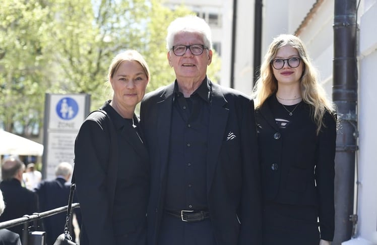 Thomas Stein mit Frau Conny und Tochter Amelie (Bild: Brauer Photos / G. Nitschke)