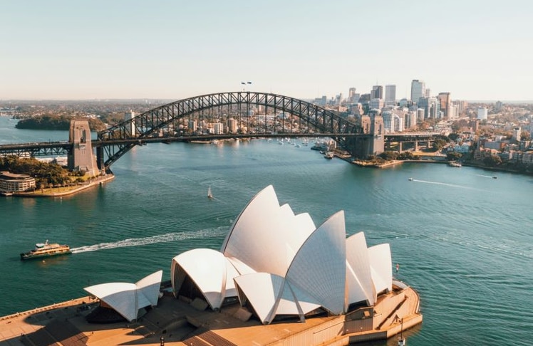 Sydney Opera House und Harbour Bridge – der starke Euro macht Australien 2026 für europäische Reisende überraschend günstig.