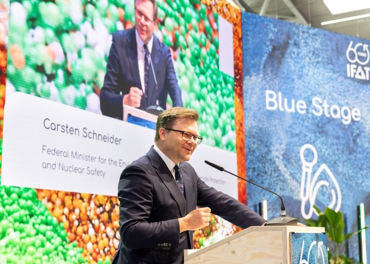 Bundesumweltminister Schneider eröffnet IFAT Munich mit Appell für Umwelttechnologien