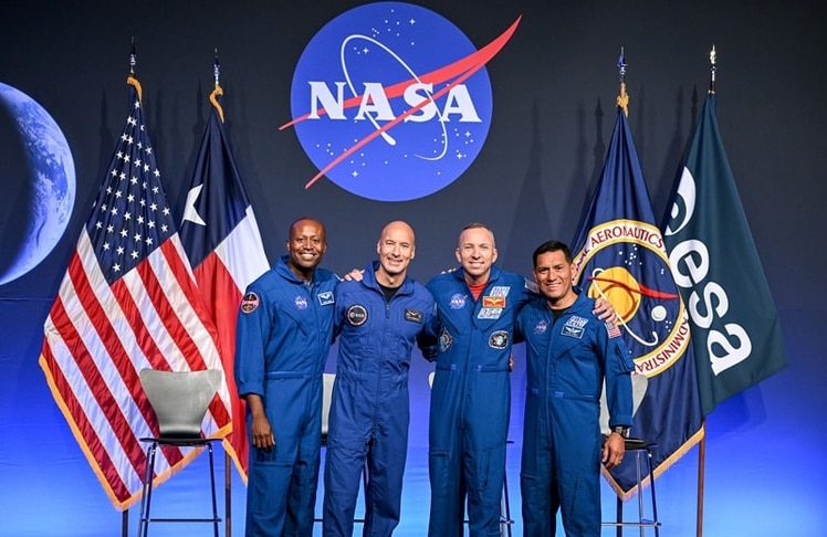 Andre Douglas, Luca Parmitano,  Randy Bresnik und Frank Rubio sollen bis spätestens Ende 2027 wichtige Vorbereitungen für die nächste Mondlandung treffen
