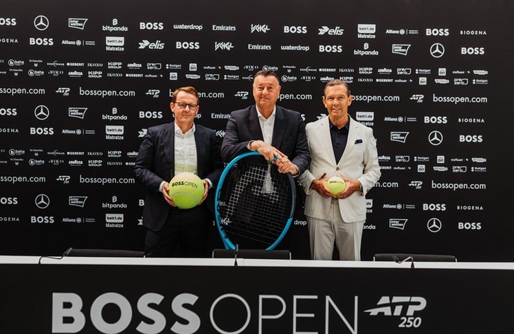 Hans-Georg Kauffeld (Vorsitzender TC Weissenhof, v.l.), Edwin Weindorfer (Turnierdirektor BOSS OPEN) und  Daniel Grieder (CEO Hugo Boss) zogen nach den BOSS OPEN 2026 eine positive Bilanz und kündigten die Weiterentwicklung des Turniers sowie des Economic Summit an. © BOSS OPEN / Sascha Feuster
