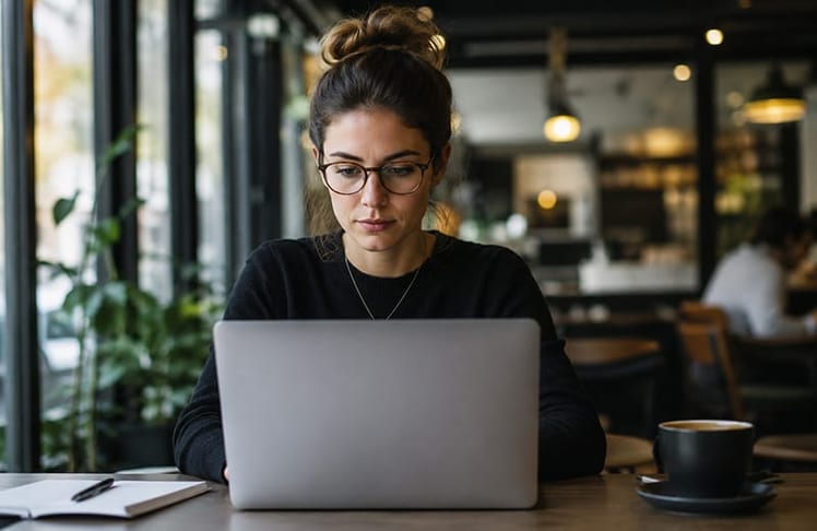Die KI prompten lassen, statt es selbst zu tun: Beim Loop Engineering koordinieren Agenten die Aufgaben der und für die KI. 