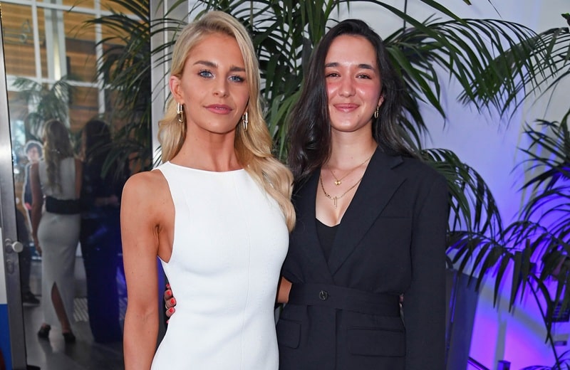 Model Caro Daur und Tennisspielerin Eva Lys (Bild: Brauer Photos / F. Seidel)