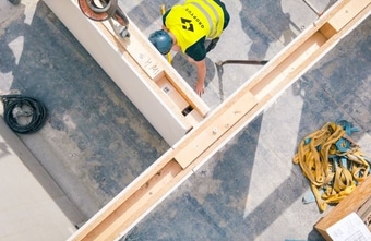 1,4 Millionen Wohnungen fehlen – Gropyus setzt auf Holz statt Beton