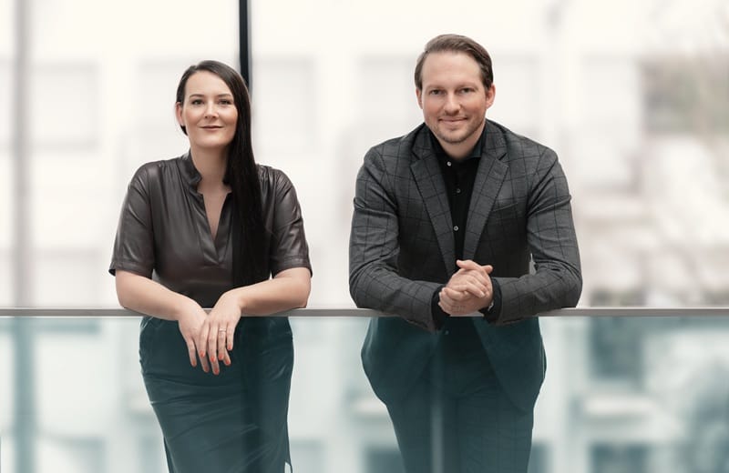 Ariane Grandel und ihr Cousin Dr. Gabriel Duttler führen das Unternehmen gemeinsam an (Bild: Dr. Grandel)
