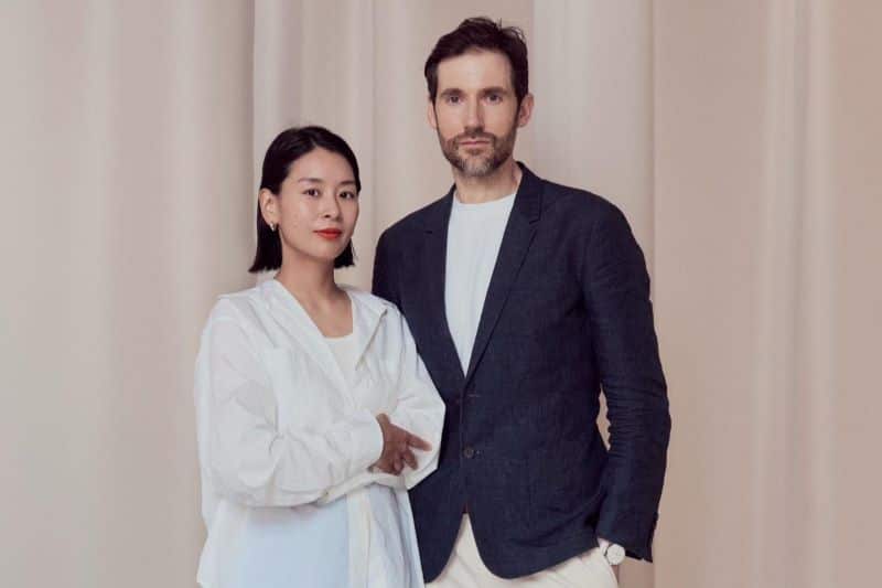 Azusa Murakami und Alexander Groves vom Künstlerduo A.A.Murakami. Das Duo realisiert für BMW die Installation "SYMBIOSIS" auf der Art Basel 2026. © Federico Floriani/BMW Group