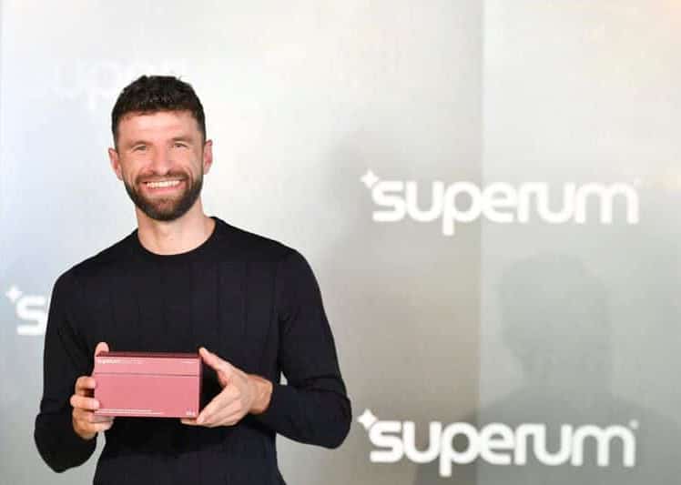 Thomas Müller ist neuer Markenbotschafter für "superum"