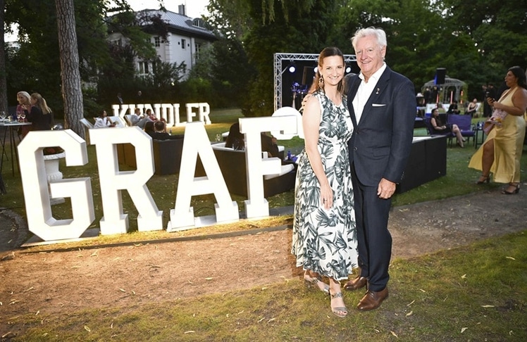 Livia und Klaus Graf beim Cocktail Prolongé zur Semi-Final Round of Judging im Schlosshotel Berlin by Patrick Hellmann am Freitag, 10. Juli 2026