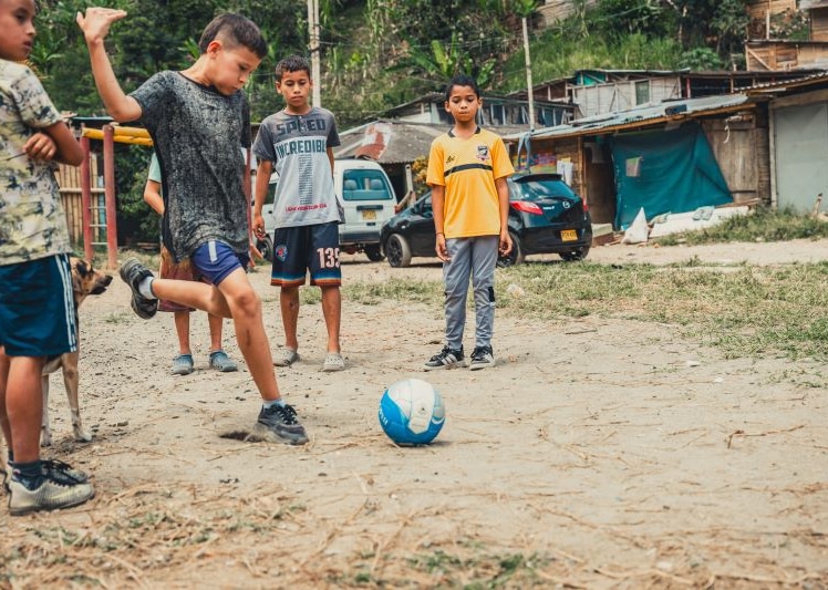 Historisch und umstritten: FIFA-Halbzeitshow soll Millionen für Kinder bringen