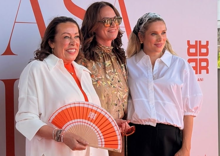 RIANI feiert die Summer Collection 2027 mit Dolce Vita am Hafen