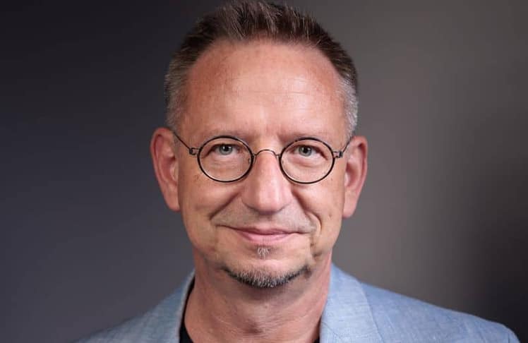 Im Interview mit LEADERSNET spricht Andreas Kroll, Geschäftsführer von Noble Elements, über Seltene Erden, Chinas Rohstoffdominanz, Europas Versorgungssicherheit und die Zukunft strategischer Rohstoffe.