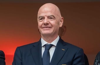 Was ist der Fußball wert? FIFA plant Milliarden-Deal