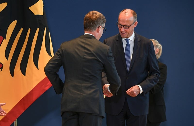 Der neue Gesundheitsminister Carsten Linnemann mit Bundeskanzler Friedrich Merz (Bild: Brauer Photos / O. Walterscheid)