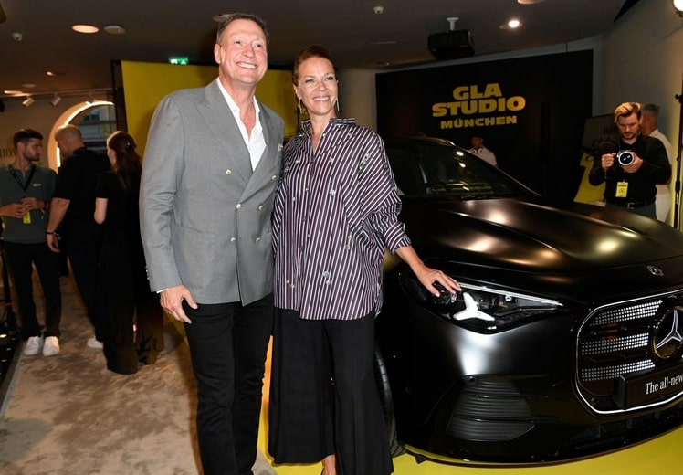 Mercedes-Benz rollt dritte Generation ins Rampenlicht