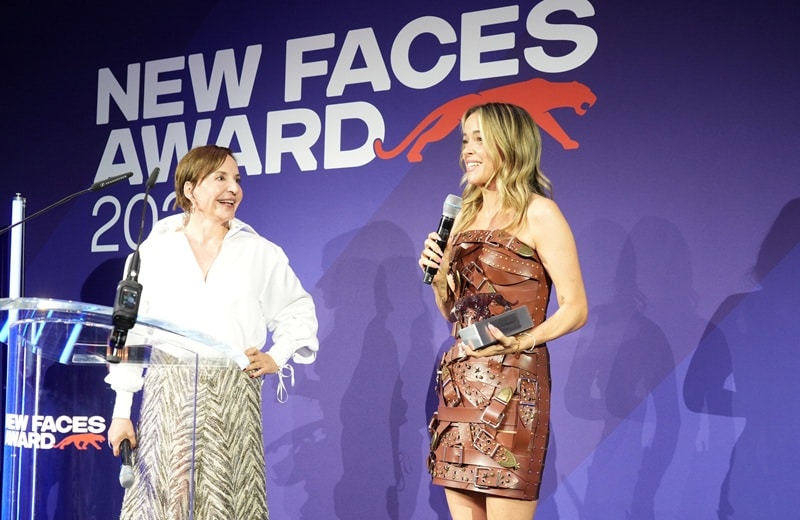 Marina Hoermanseder und Petra Pfaller auf der Bühne in Berlin (Bild: Brauer Photos / M. Nass)