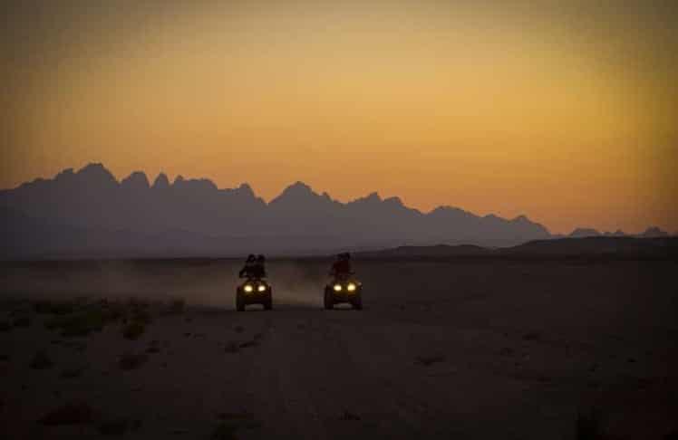 Durch eine Fahrt in die Wüste von El Gouna, Ägypten soll sich die Sonnenfinsternis im nächsten August besonders gut beobachten lassen