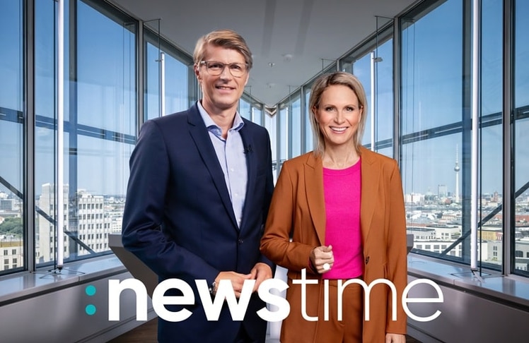 Heiko Paluschka und Claudia von Brauchitsch führen die vier ":newstime Sommerinterviews", die Sat.1 ab Dienstag wöchentlich ausstrahlt