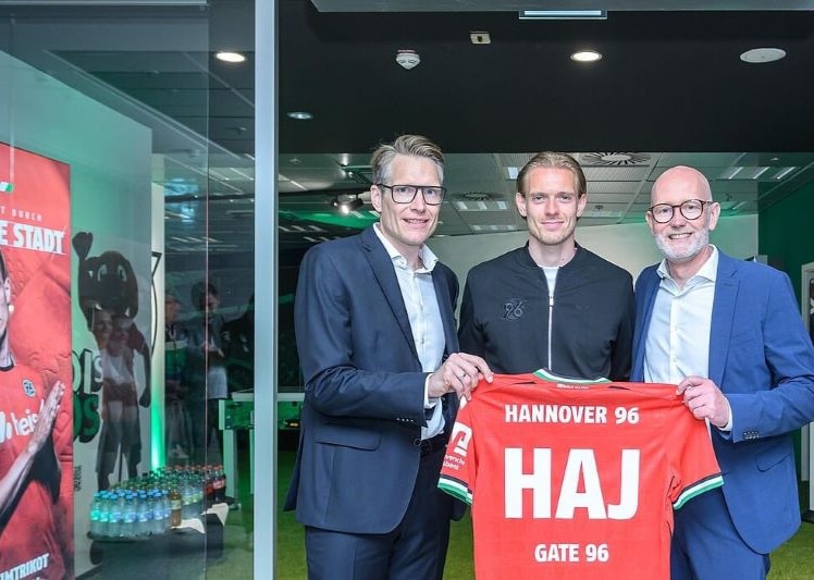 Flughafen Hannover eröffnet Fußball-Zone im Terminal