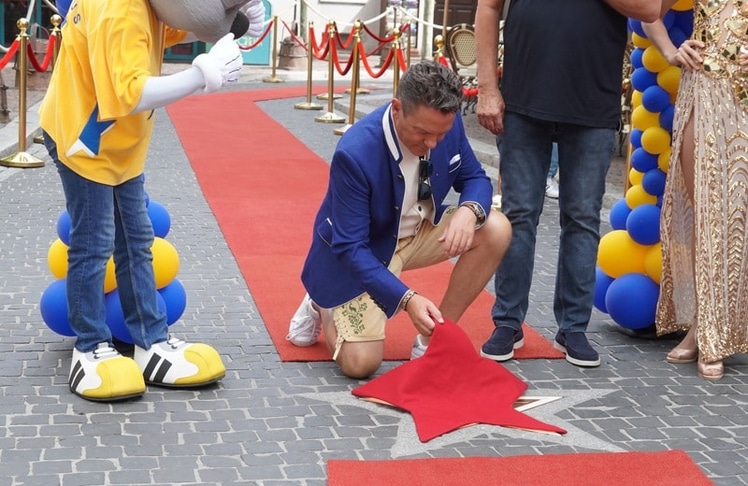 Vor der Enthüllung