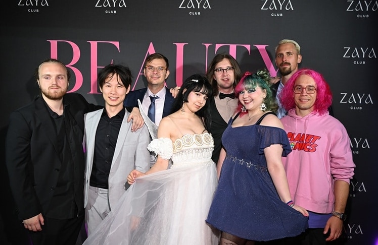  Patrick Schweizer, Nam Nguyen, Denni Hammer, Sasha Soja, Ricardo Hültenschmidt, Theresa Lippok, Sebastian Bear und Lucas Kühnert