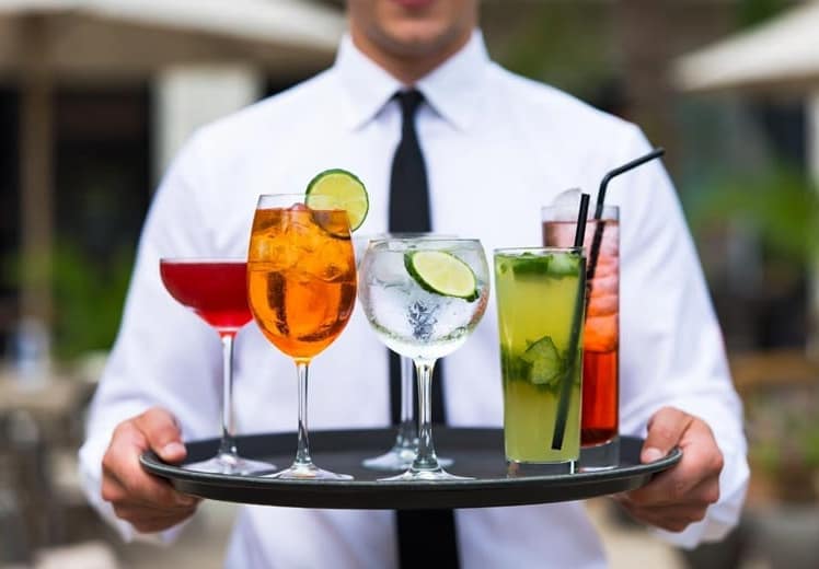 Die treueste Kundschaft der Alkoholindustrie trinkt weniger, die Millennials am meisten