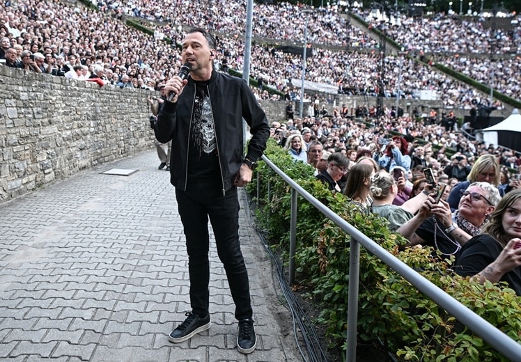 20.000 Fans feiern Sebastian Fitzek auf der Waldbühne