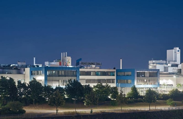 Rheinmetall will seinen Standort in Neuss weiter ausbauen und 250 Millionen Euro in ein neues Technologiezentrum investieren. Im Bild: das Werk Niederrhein am Neusser Hafen.