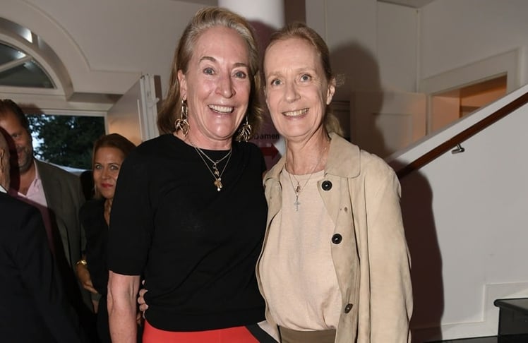 Leslie Freifrau von Wangenheim mit Désirée von Bohlen und Halbach