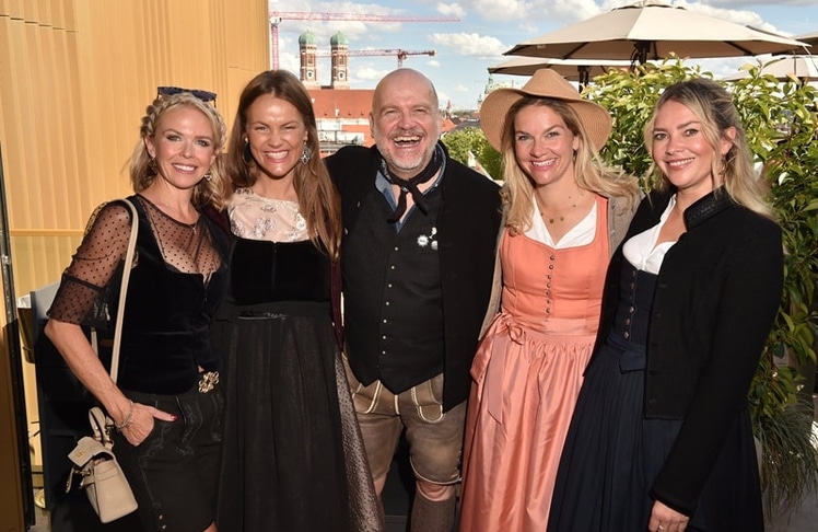 Carolin Henseler, Kitty von Hassel, Oliver Rauh, Teresa Boning und Laura Osswald