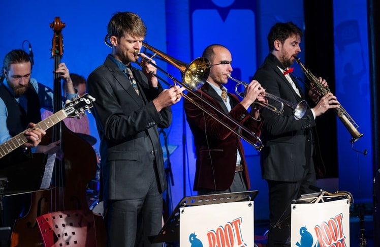 Die Vintage-Jazz-Band Rootbirds sorgte für musikalische Unterstützung (Bild: Matthias Hornung nach CC-BY 4.0)