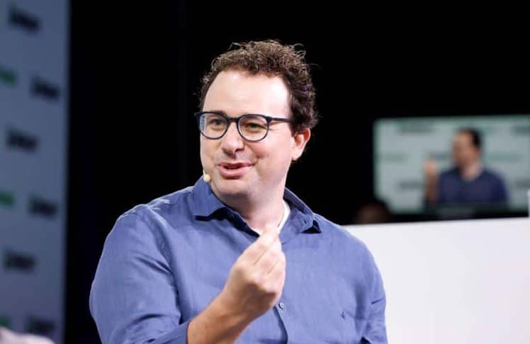 Anthropic-Chef Dario Amodei: Der Claude-Entwickler steuert trotz Milliardenverlust auf die Börse zu und plant hohe Investitionen in KI-Infrastruktur.