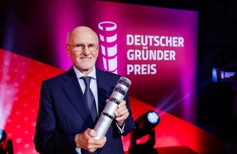 Dirk Roßmann erhält Preis für sein Lebenswerk